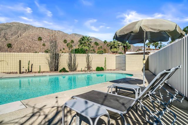 671 E Arenas Road, Palm Springs, CA 92262