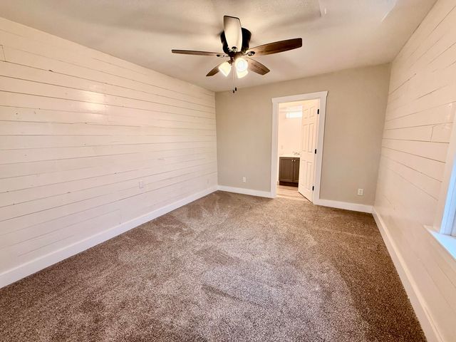 405 W 1st Street, Mountain Grove, MO 65711