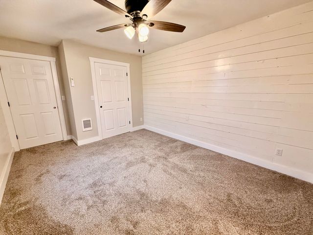 405 W 1st Street, Mountain Grove, MO 65711