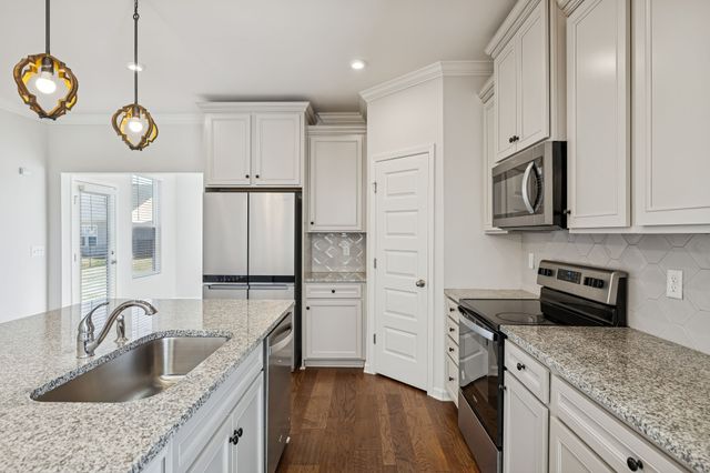 3541 Blackwell Blvd, Murfreesboro, TN 37128