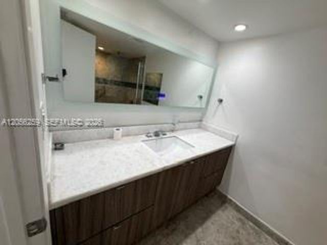 1670 NE 191st St 302-3, Miami, FL 33179