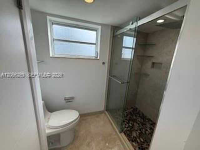 1670 NE 191st St 302-3, Miami, FL 33179