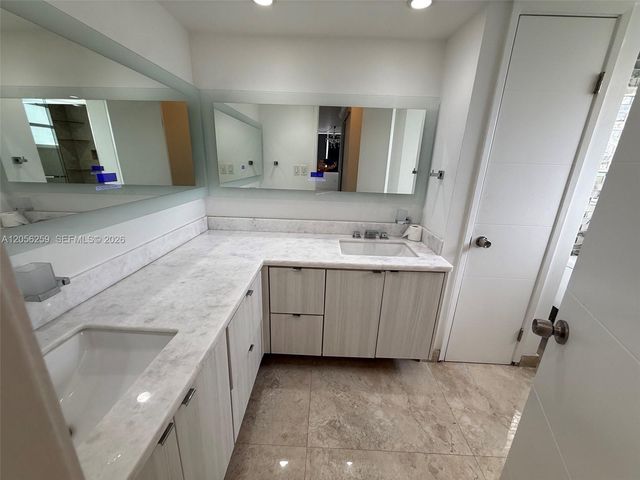 1670 NE 191st St 302-3, Miami, FL 33179