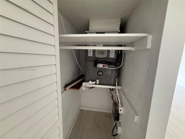 1670 NE 191st St 302-3, Miami, FL 33179