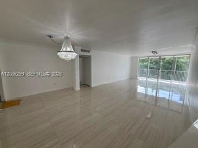1670 NE 191st St 302-3, Miami, FL 33179