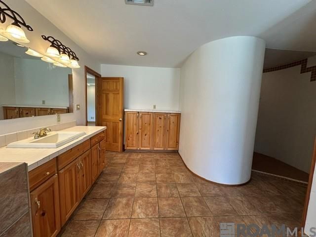 9510 La Hwy 421, St Francisville, LA 70775