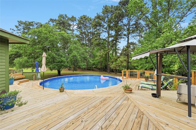12028 Coastal Drive, Willis, TX 77378
