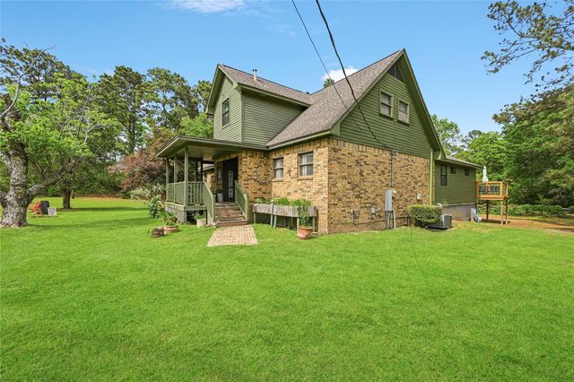 12028 Coastal Drive, Willis, TX 77378