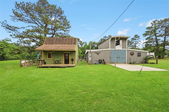 12028 Coastal Drive, Willis, TX 77378