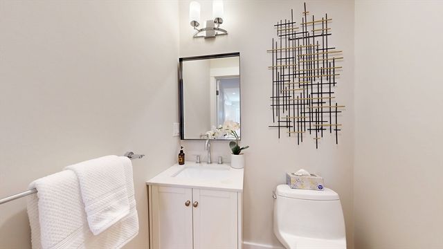 88 Line St 88, Somerville, MA 02143