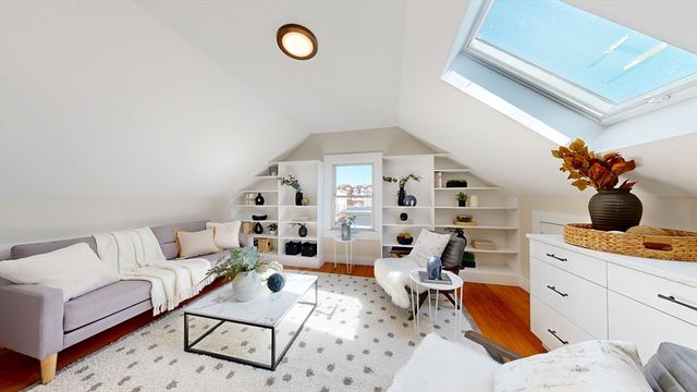 88 Line St 88, Somerville, MA 02143