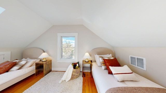 88 Line St 88, Somerville, MA 02143