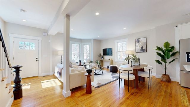 88 Line St 88, Somerville, MA 02143