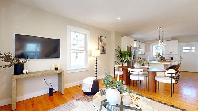 88 Line St 88, Somerville, MA 02143