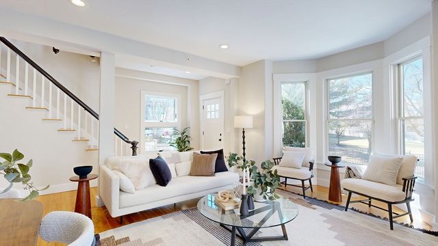 88 Line St 88, Somerville, MA 02143