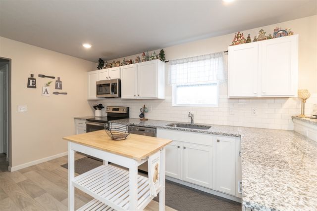 10906 Autumn View Lane, Portage, MI 49002