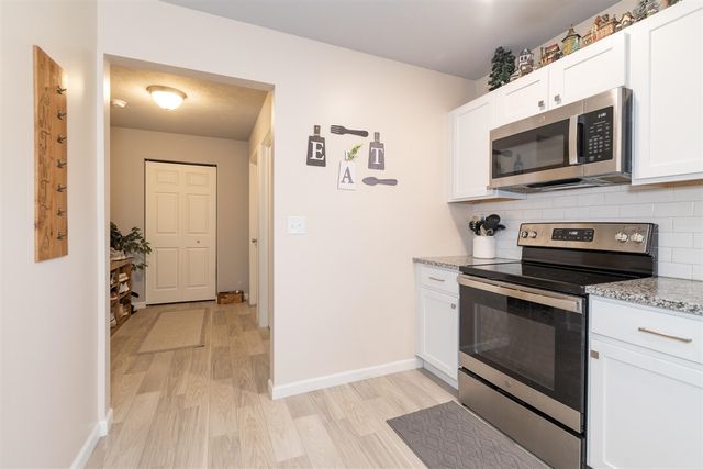 10906 Autumn View Lane, Portage, MI 49002