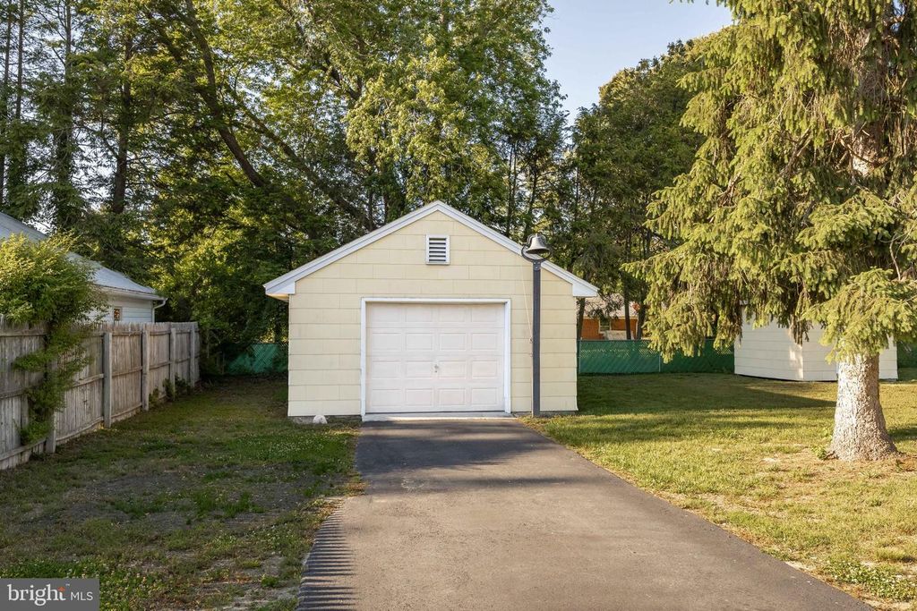 Image 40 of property listing at 123 FRANCIS DR, Salisbury, MD 21804