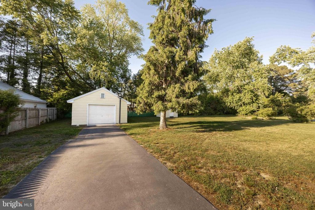 Image 47 of property listing at 123 FRANCIS DR, Salisbury, MD 21804