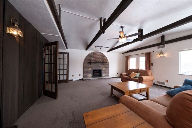 213-215 Arlington Ave, N Versailles, PA 15137