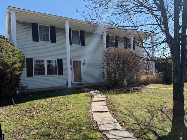 213-215 Arlington Ave, N Versailles, PA 15137