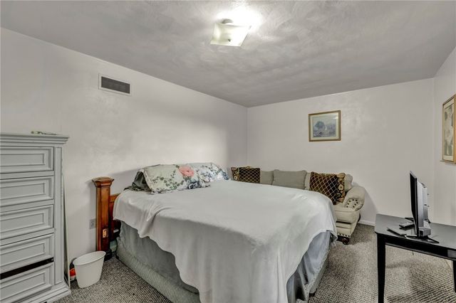 213-215 Arlington Ave, N Versailles, PA 15137