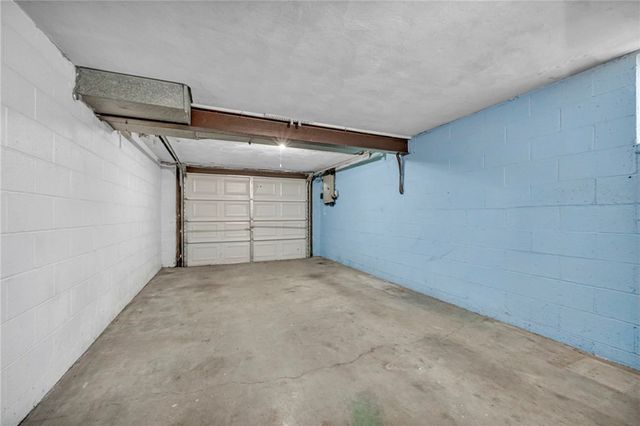 213-215 Arlington Ave, N Versailles, PA 15137