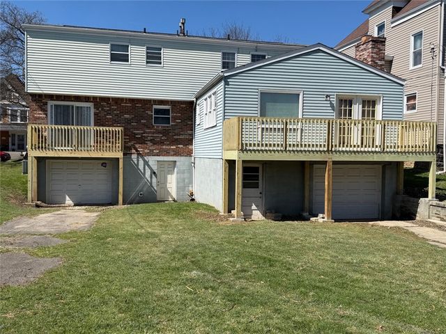 213-215 Arlington Ave, N Versailles, PA 15137