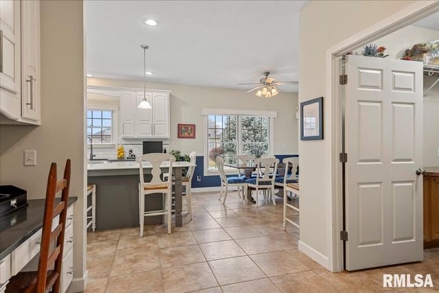 2121 Lake Crest Drive, Springfield, IL 62712