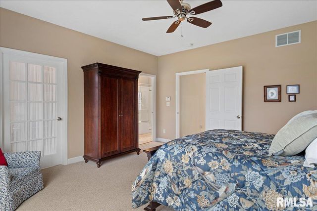 2121 Lake Crest Drive, Springfield, IL 62712