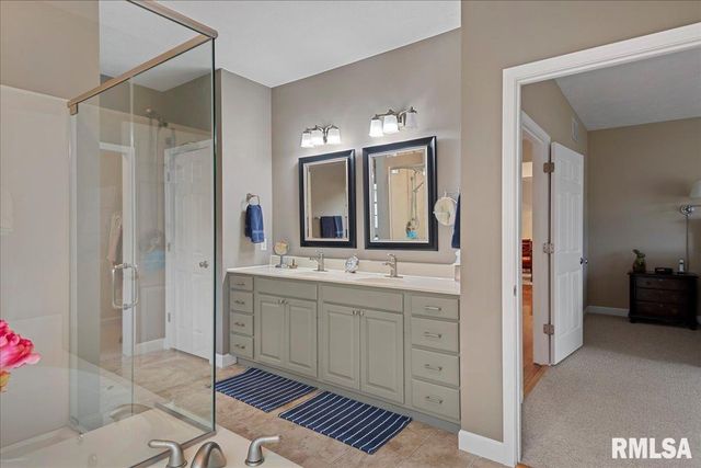 2121 Lake Crest Drive, Springfield, IL 62712