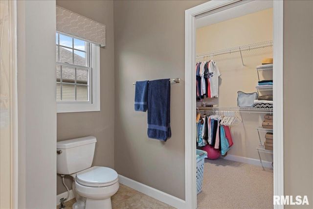 2121 Lake Crest Drive, Springfield, IL 62712