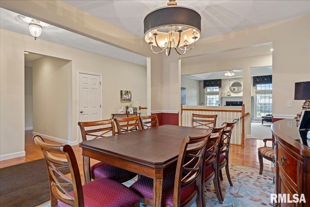 2121 Lake Crest Drive, Springfield, IL 62712