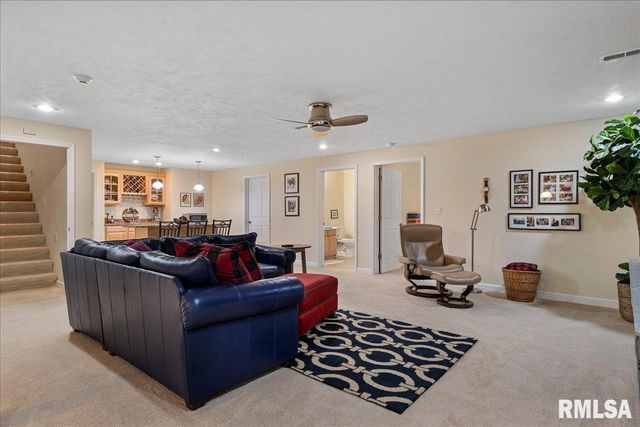 2121 Lake Crest Drive, Springfield, IL 62712