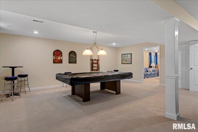 2121 Lake Crest Drive, Springfield, IL 62712