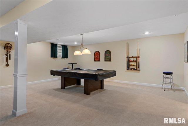 2121 Lake Crest Drive, Springfield, IL 62712