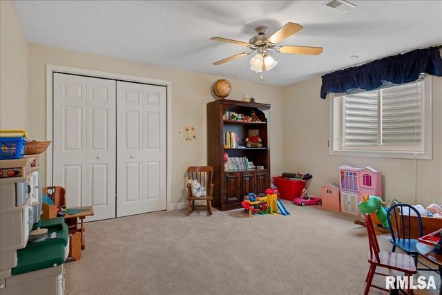 2121 Lake Crest Drive, Springfield, IL 62712