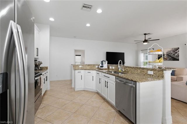 2452 Blackburn CIR, Cape Coral, FL 33991