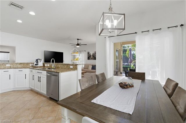 2452 Blackburn CIR, Cape Coral, FL 33991