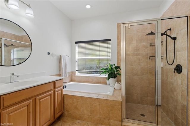 2452 Blackburn CIR, Cape Coral, FL 33991