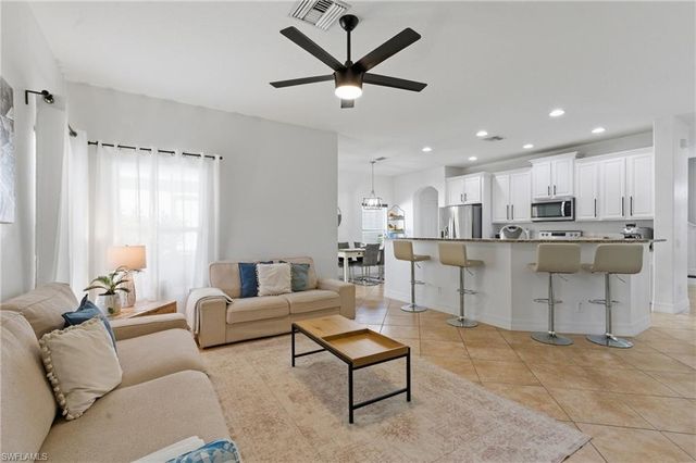 2452 Blackburn CIR, Cape Coral, FL 33991