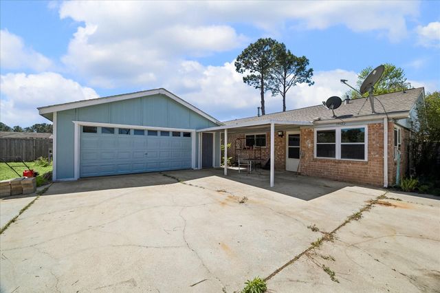 631 Lexington Square, Humble, TX 77338