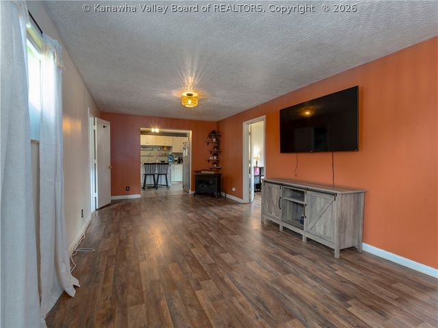 1929 Witcher Creek Road, Belle, WV 25015