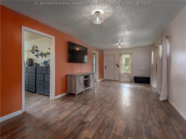 1929 Witcher Creek Road, Belle, WV 25015