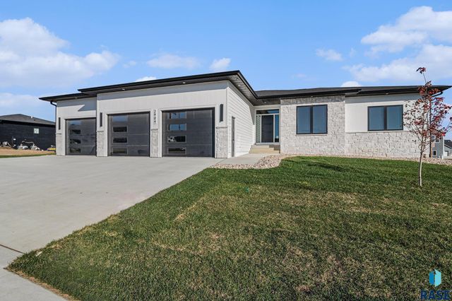 2904 Dunraven Ave Avenue, Sioux Falls, SD 57110