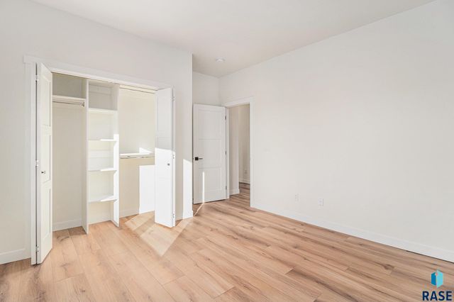 2904 Dunraven Ave Avenue, Sioux Falls, SD 57110