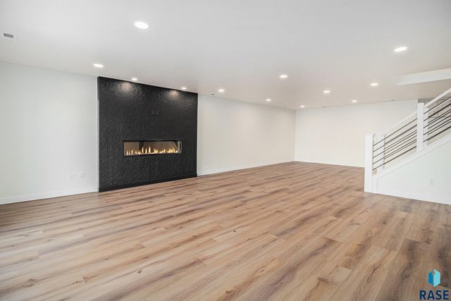 2904 Dunraven Ave Avenue, Sioux Falls, SD 57110