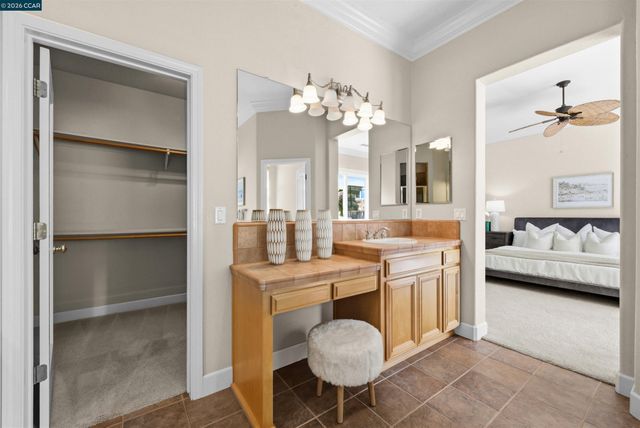 5260 Hiddencrest Ct, Concord, CA 94521