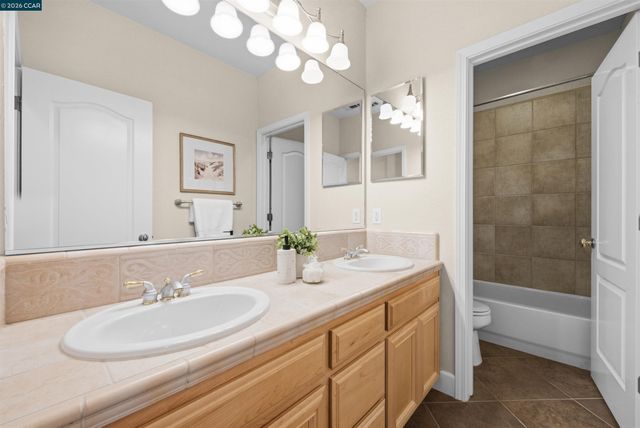 5260 Hiddencrest Ct, Concord, CA 94521