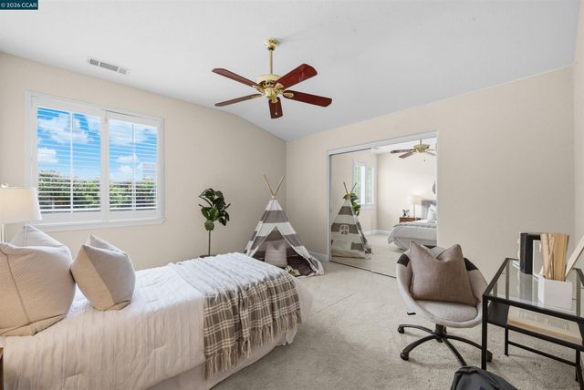 5260 Hiddencrest Ct, Concord, CA 94521